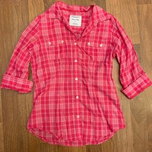 American Eagle Plaid Button Down Shirt